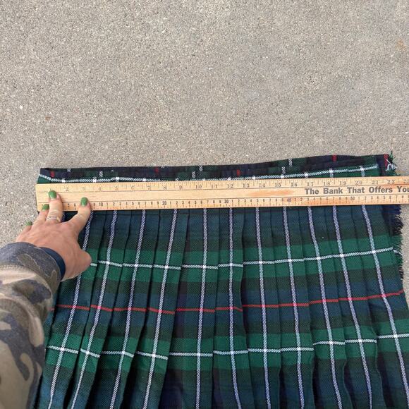 ThriftyKilt Scottish National Tartan Pleated Adjustable Hook Loop Kilt XL - Picture 8 of 8